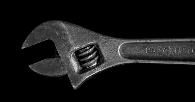 Metric vs Imperial Wrenches: How to Measure Correctly: Stop Stripped Bolts Now